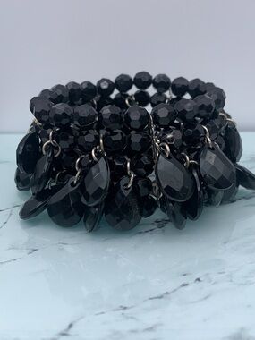 Vintage 5 row Black Faceted cha cha Beaded Stretch Bracelet good stretch